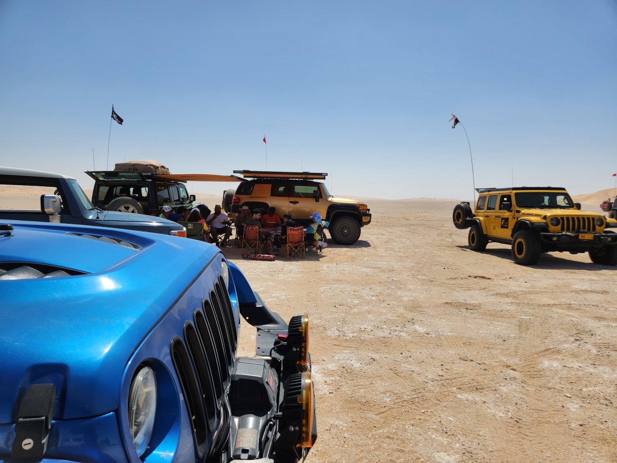 Do Rain Guards Help in Dusty Desert Environments? Essential Insights